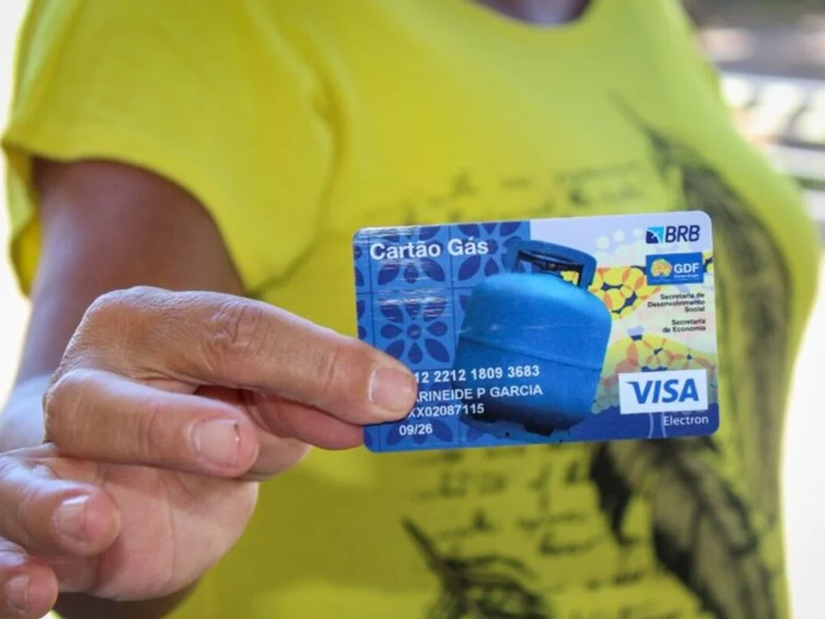 Cartão Gás: mais de 30 mil famílias do DF devem trocar documento até 15/10