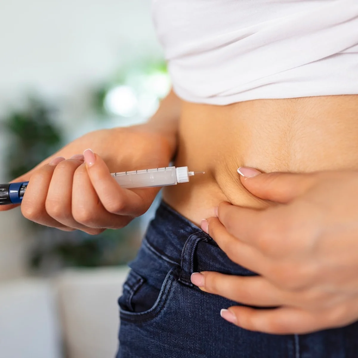Usa caneta emagrecedora? Nutrólogo revela o que não pode faltar na dieta