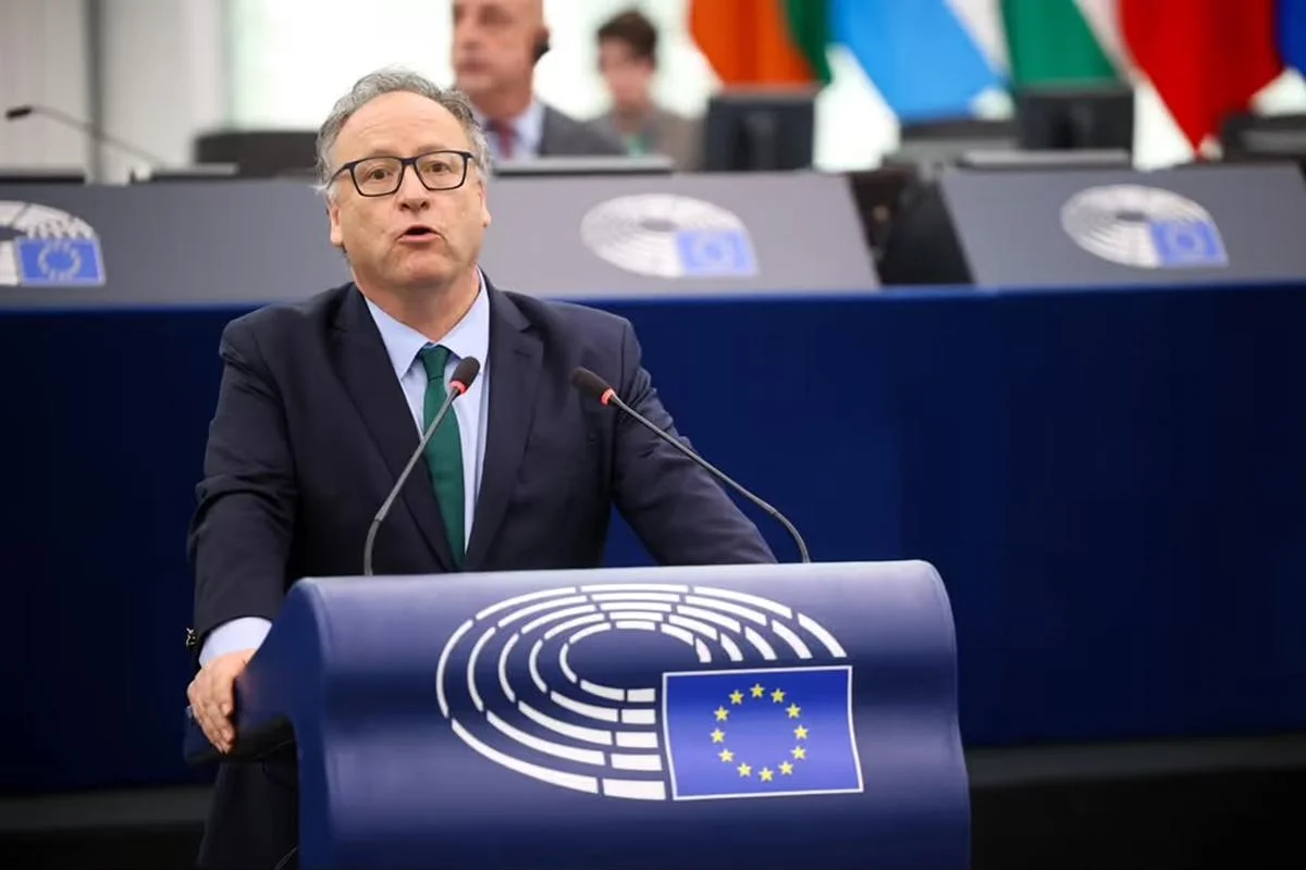 Imagem da matéria: Deputado europeu teme interferência externa nas eleições brasileiras