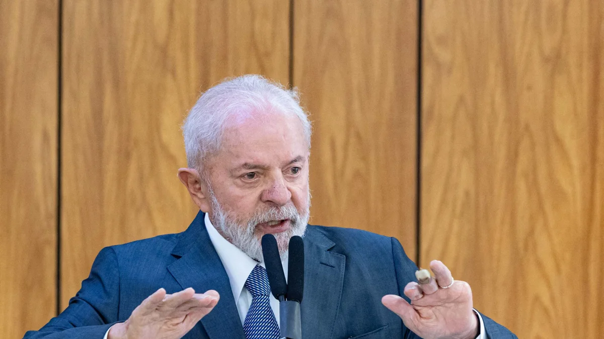 Lula diz que não protegerá Lulinha: "Meu filho não nasceu para errar"
