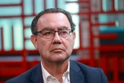 TSE: Flávio Bolsonaro recebe R$ 44 milhões e lidera doações eleitorais