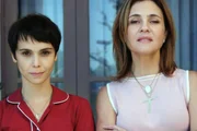 Débora Falabella e Adriana Esteves