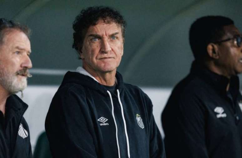 Cuca minimiza vantagem do Santos sobre o Atlético: "Não me ilude"