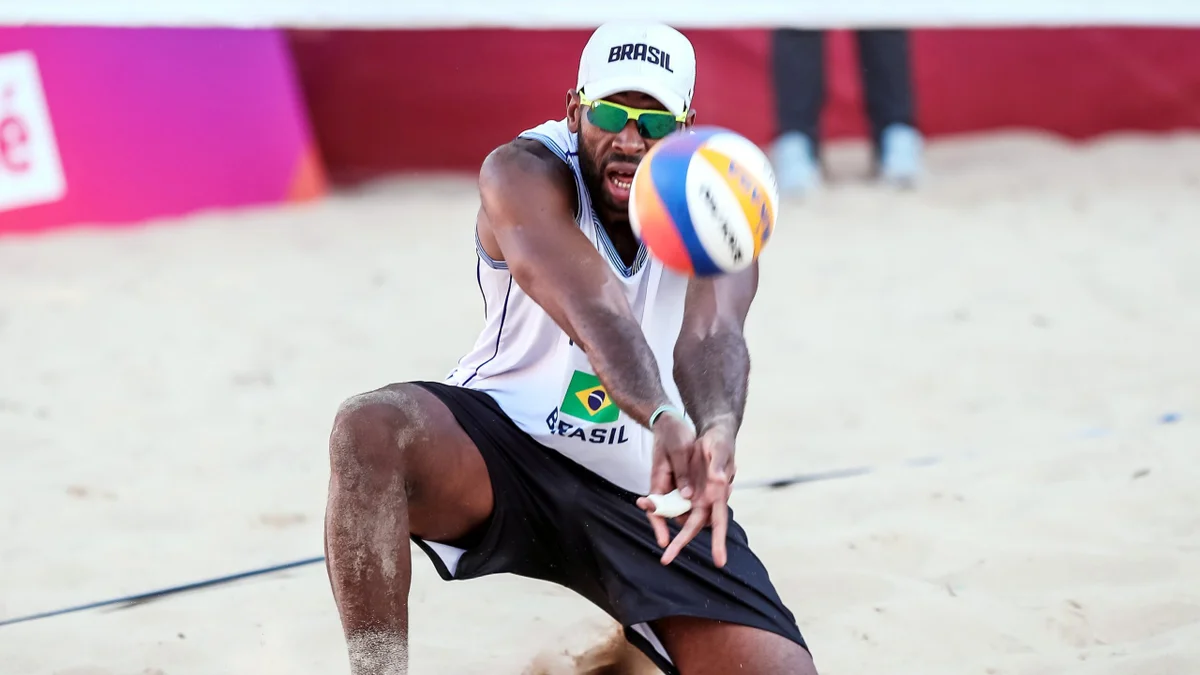 Evandro, do vôlei de praia, é vítima de racismo nos Jogos Sul-Americanos