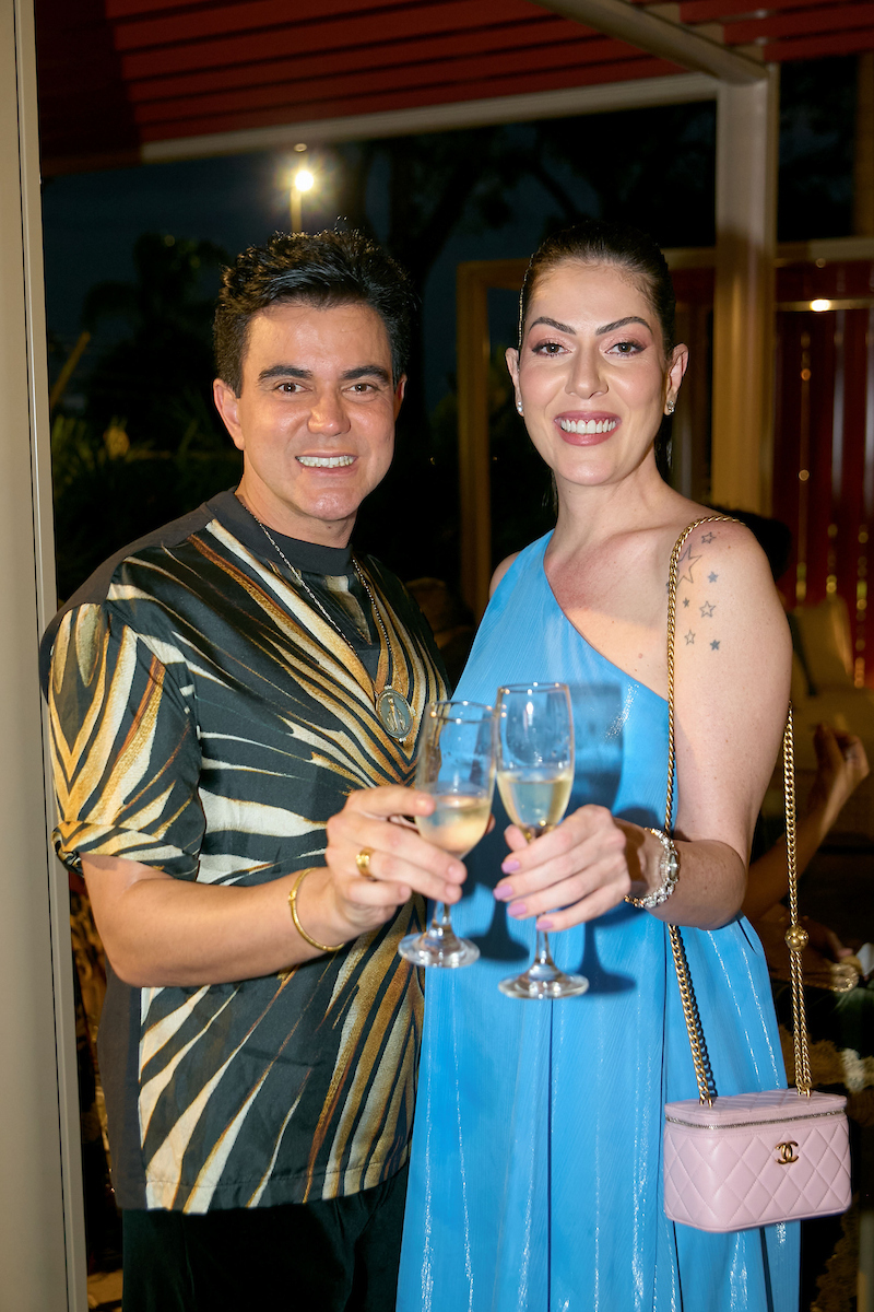 Marcelo Chaves reúne amigos especiais para celebrar nova idade na CASACOR
