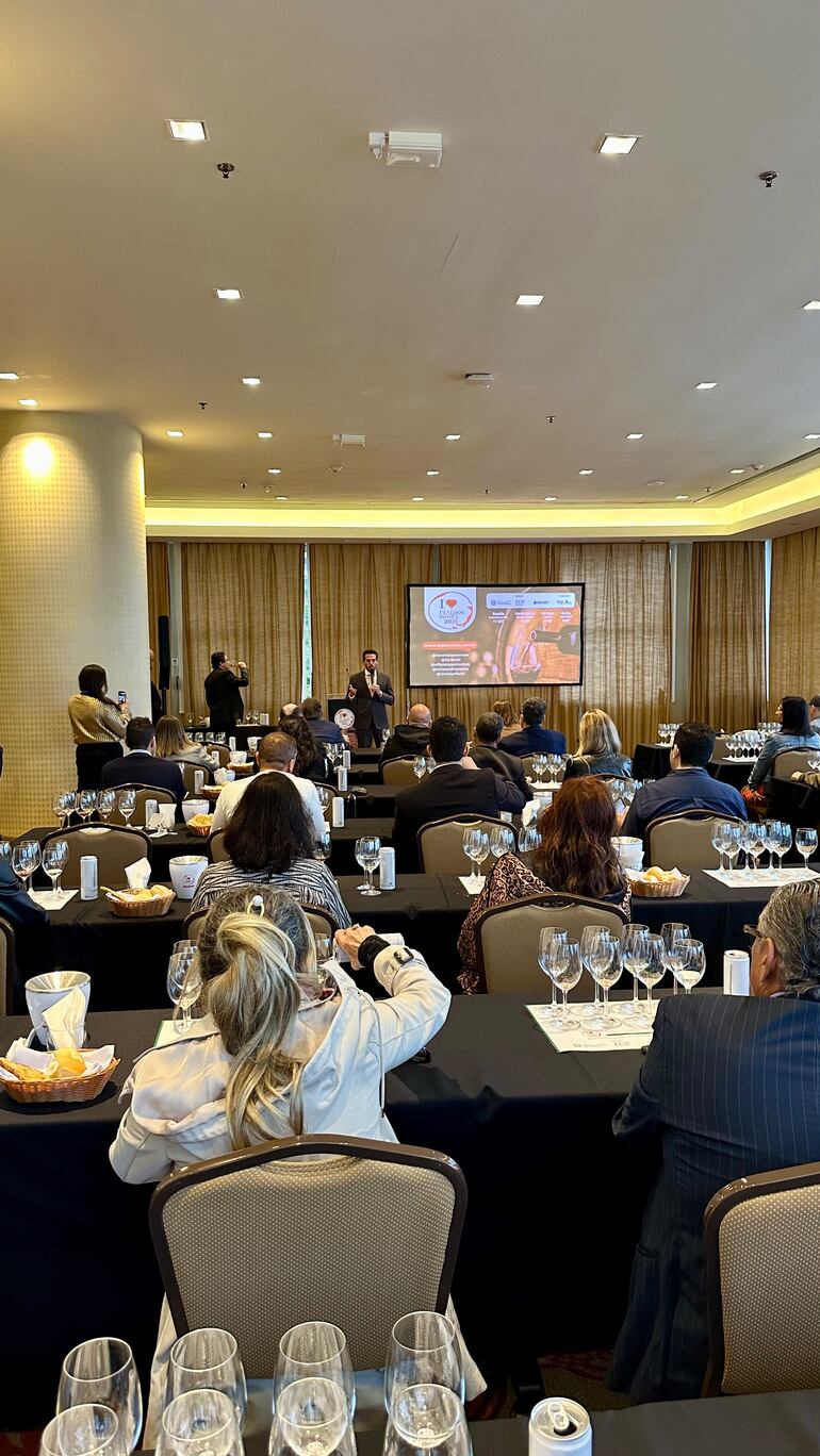 Conhecer a Itália pelo vinho: uma viagem por sabores, paisagens e culturas