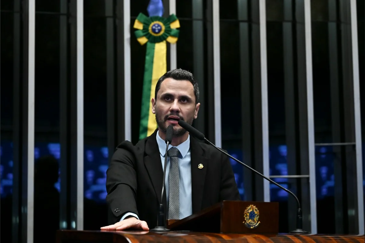 Senador Cleitinho Azevedo