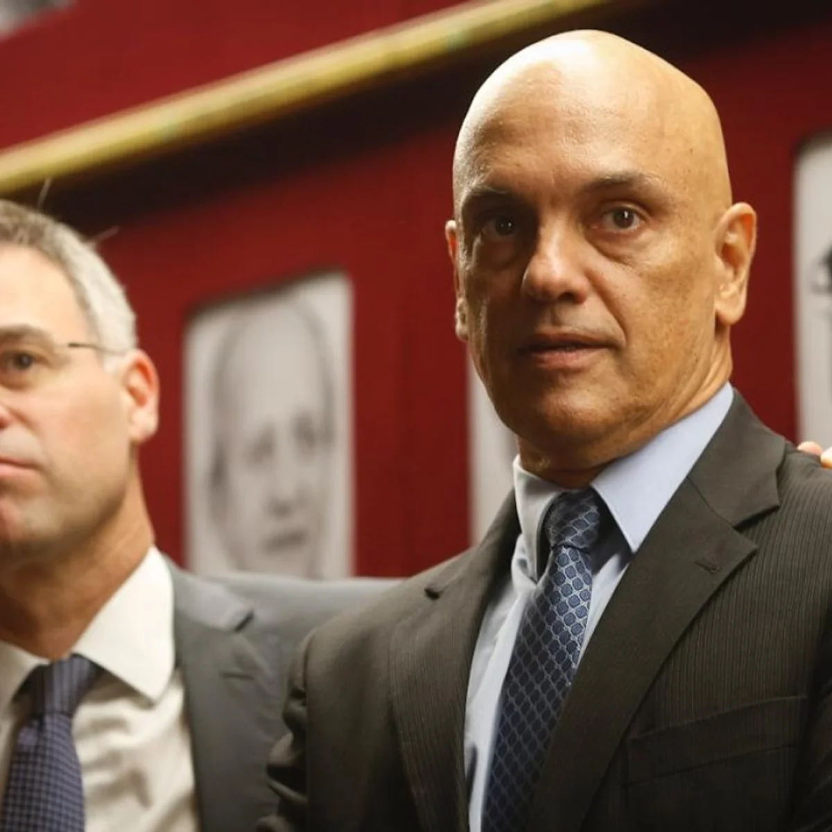Julgamento do caso Moraes/Vorcaro expõe divisão no STF e guerra de ofícios