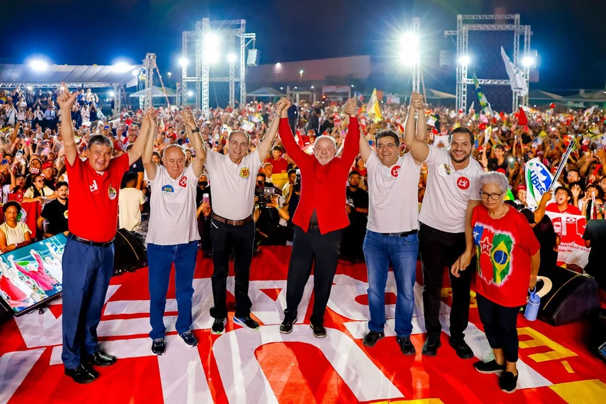 O presidente da República, Luiz Inácio Lula da Silva, durante Ato político O Brasil pronto pra mais, em Teresina - PI.