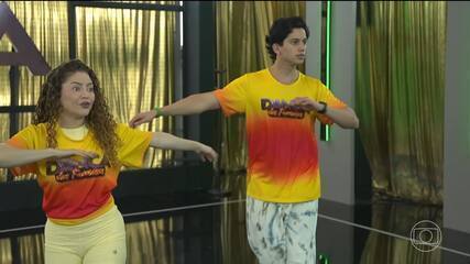 Confira os ensaios de Léo Foguete para o ritmo forró estilizado
