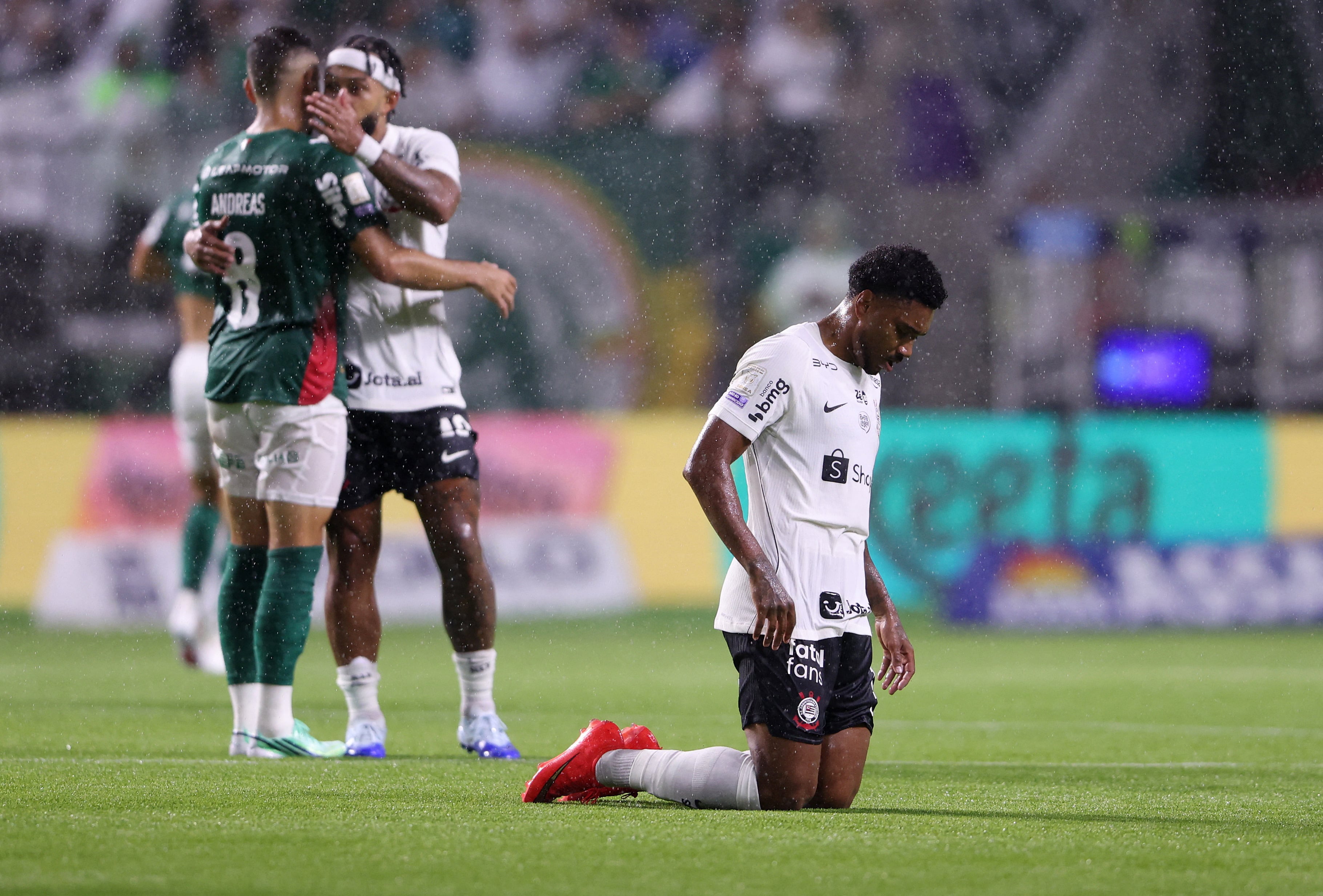 Oito jogos para escapar da Série B: veja a reta final do Corinthians no Brasileirão