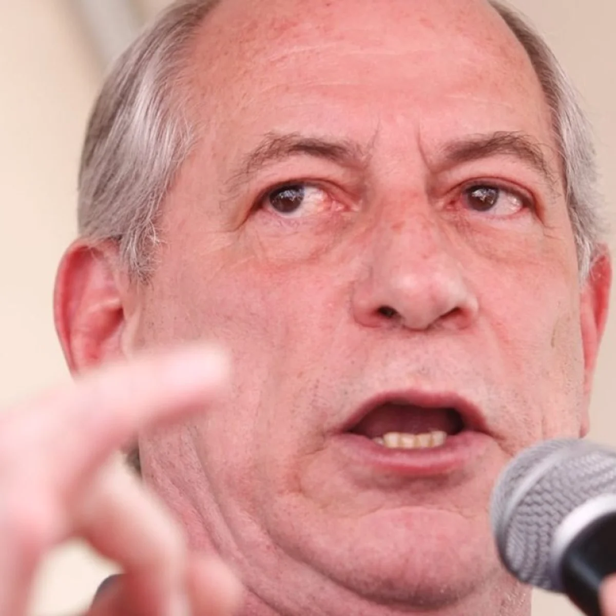 Ciro Gomes minimiza apoio de Eduardo: "Não tem relevância no Ceará"
