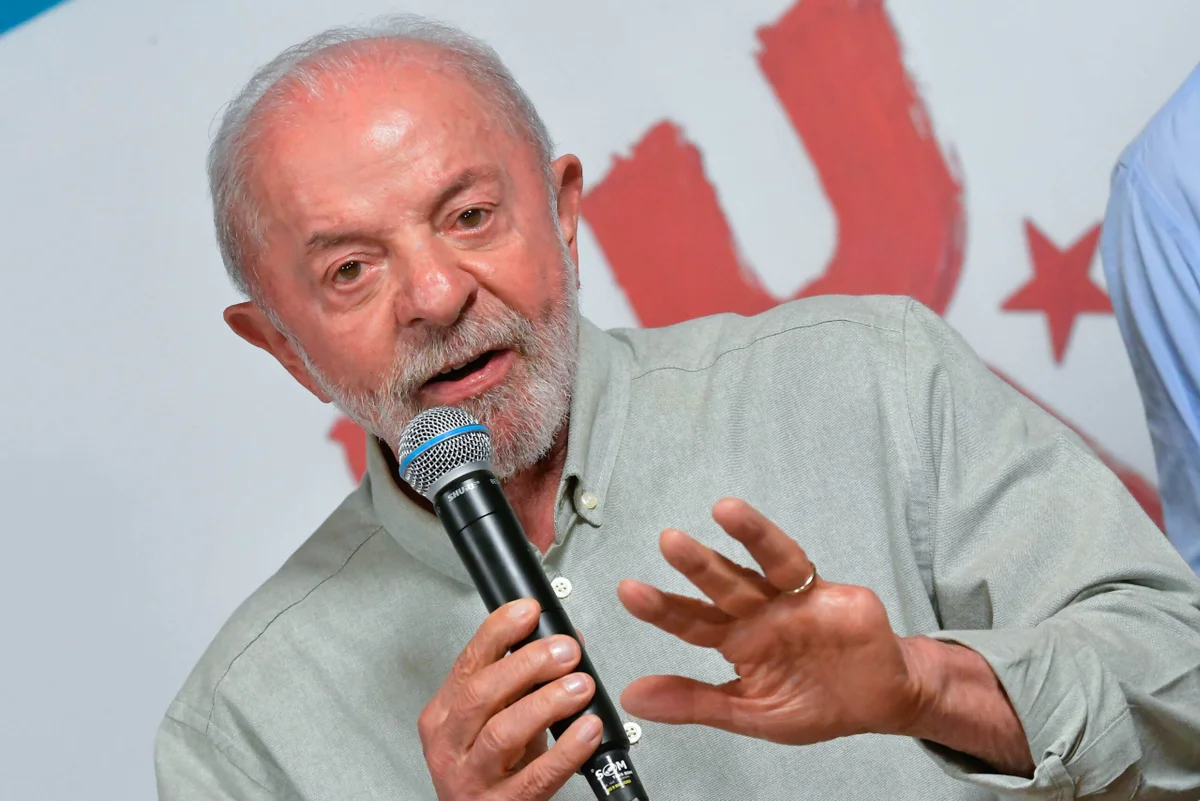 Chefe da missão da OEA para eleições no Brasil comemorou “Lula livre”