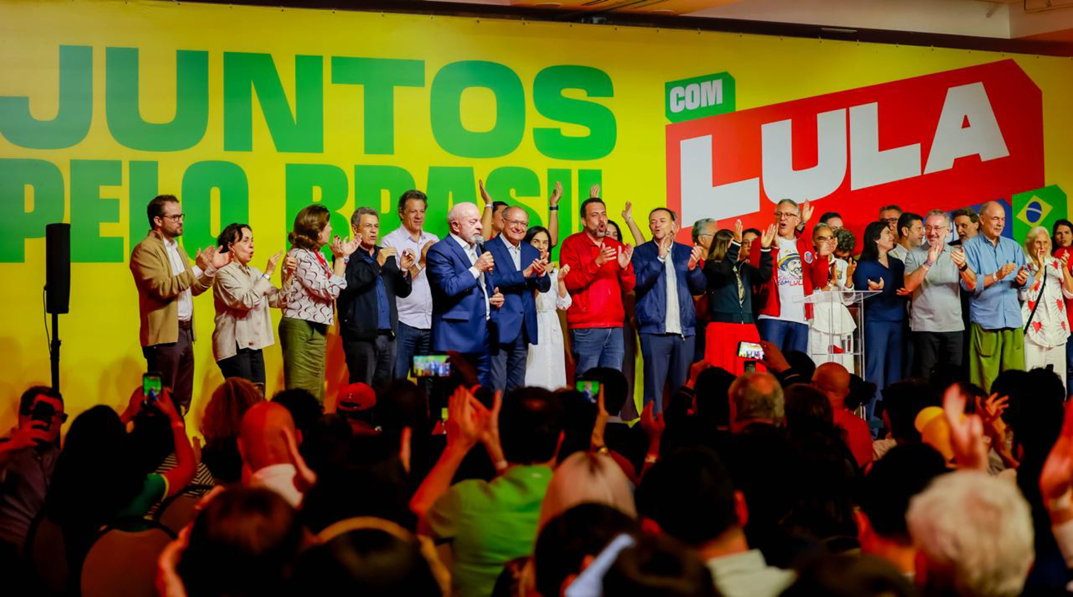 Resultado surpreende Lula, e campanha fala em ‘humildade’ para refazer rota no 2º turno