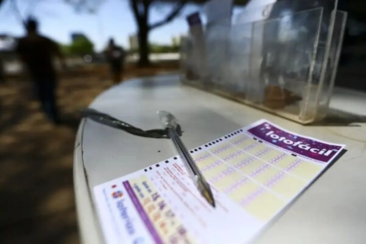Lotofácil 3793 tem 2 ganhadores; cada um leva R$ 537 mil. Veja resultado