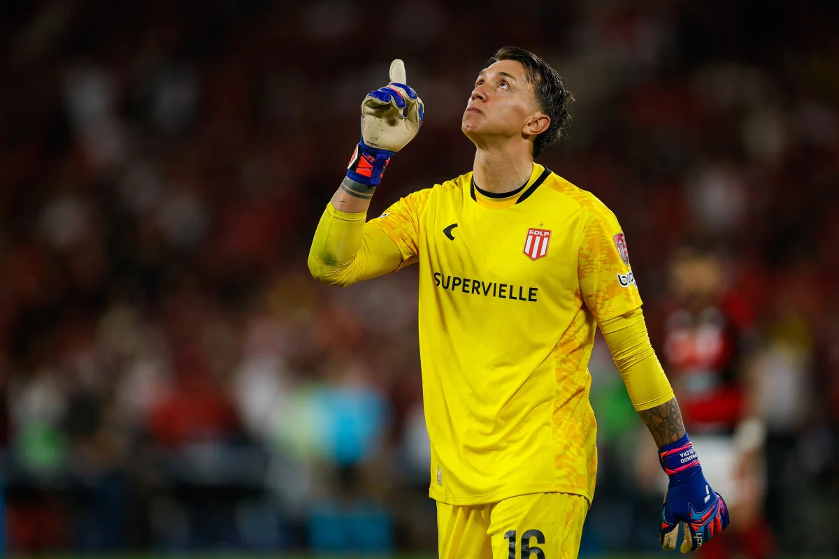 Foto colorida de Muslera - Metrópoles