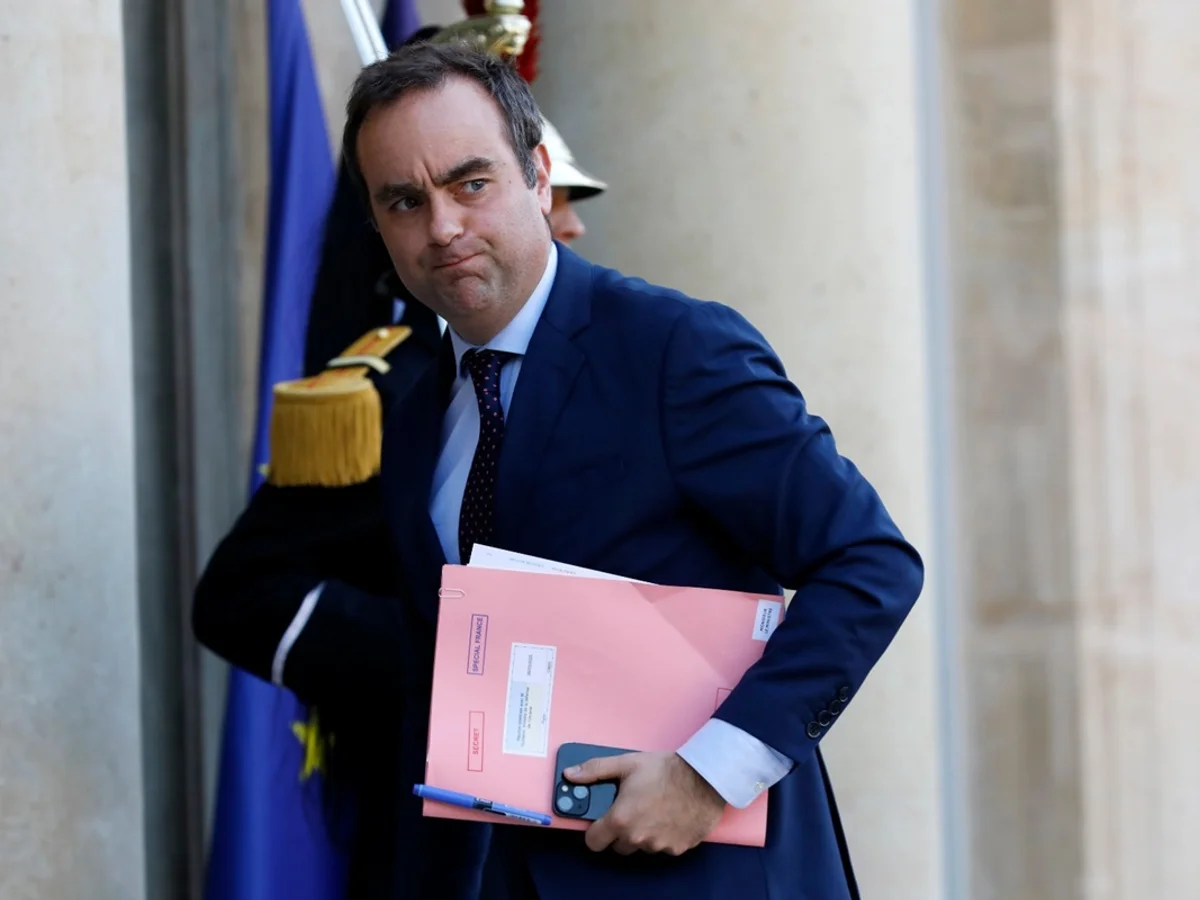 Primeiro-ministro da França condena violência em protestos estudantis