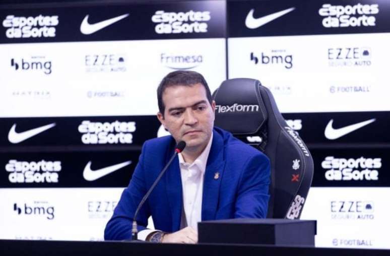 Paz explica demissão de Diniz e quer novo técnico antes do Dérbi