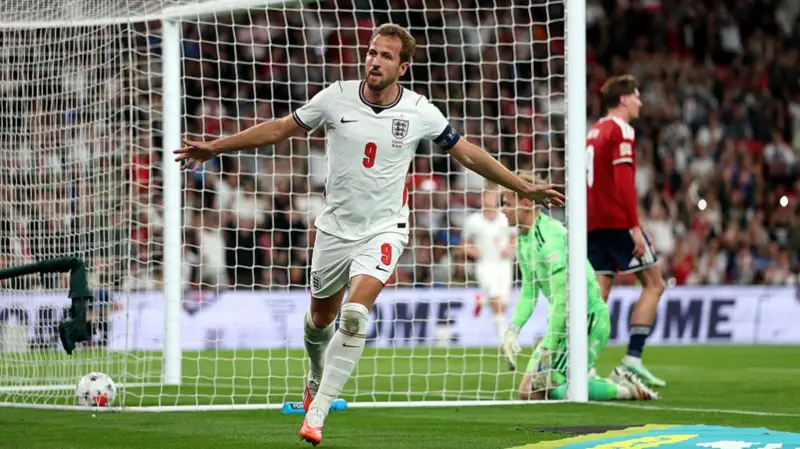 Kane celebrates 125th England cap with two goals against Czech Republic