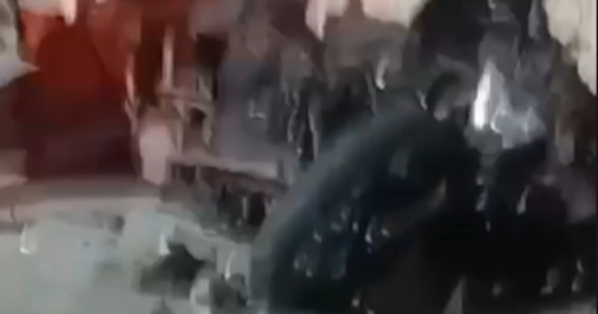 Jovem morre e outro fica em estado grave após serem atropelados em Belford Roxo; motorista estaria embriagado