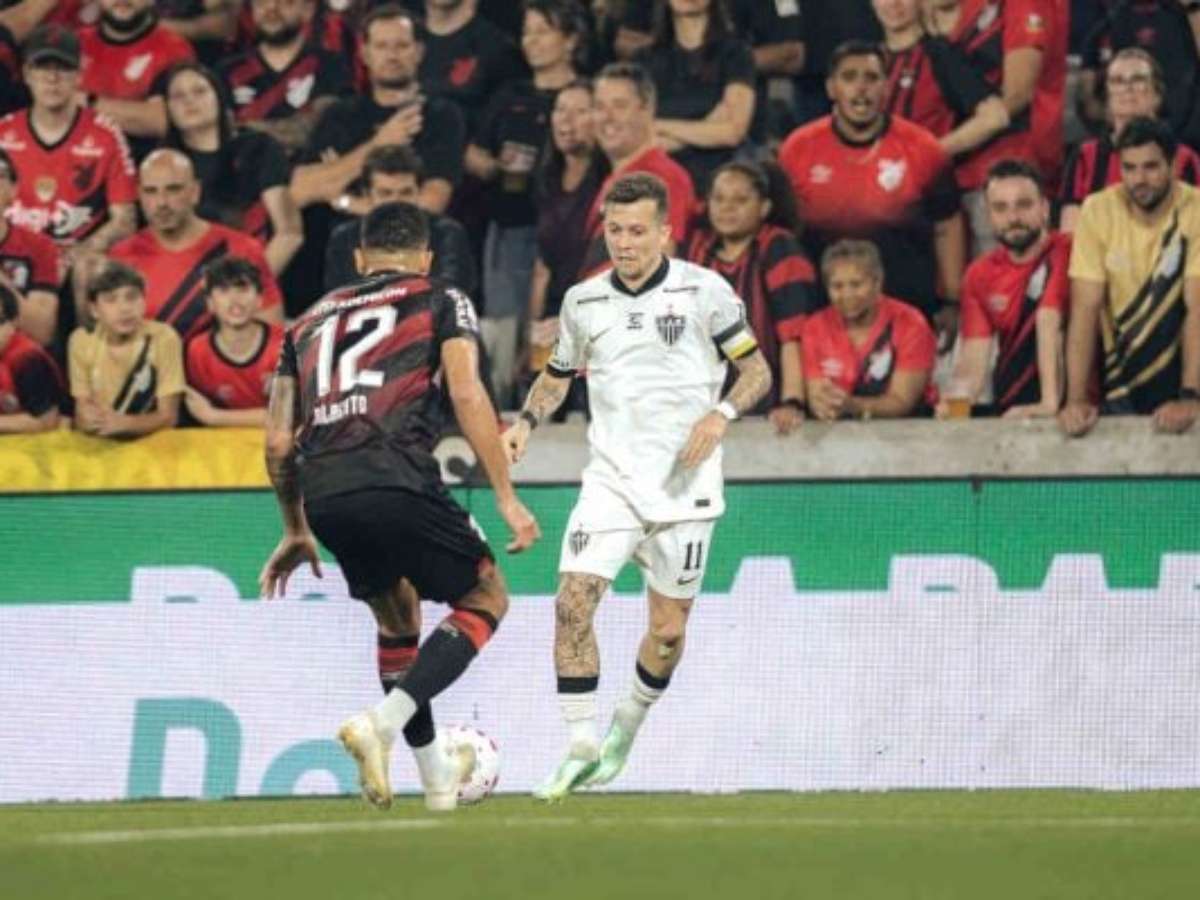 Lyanco de vilão a herói no 2 a 2 do Galo com o Furacão no PR