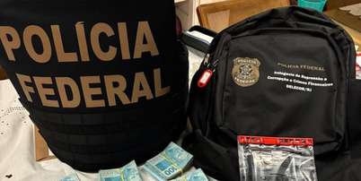 PF apreendeu dinheiro em esp&eacute;cie, um celular e um pen drive Foto: Divulga&ccedil;&atilde;o/Pol&iacute;cia Federal