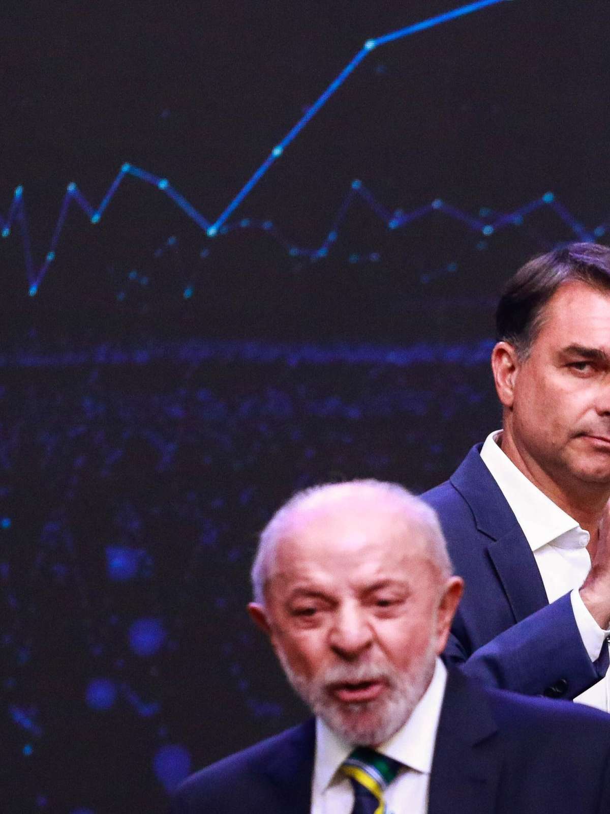 Debates perderam força? Duelo agressivo entre Flávio e Lula na Band deixa lições sobre checagem de fatos e controle dos mediadores