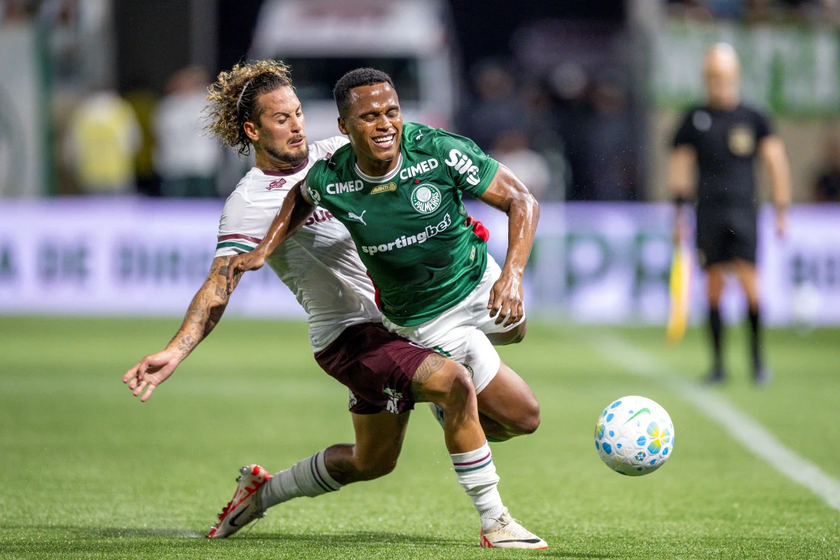 Foto colorida de Guga e Arias, em Fluminense x Palmeiras - Metrópoles
