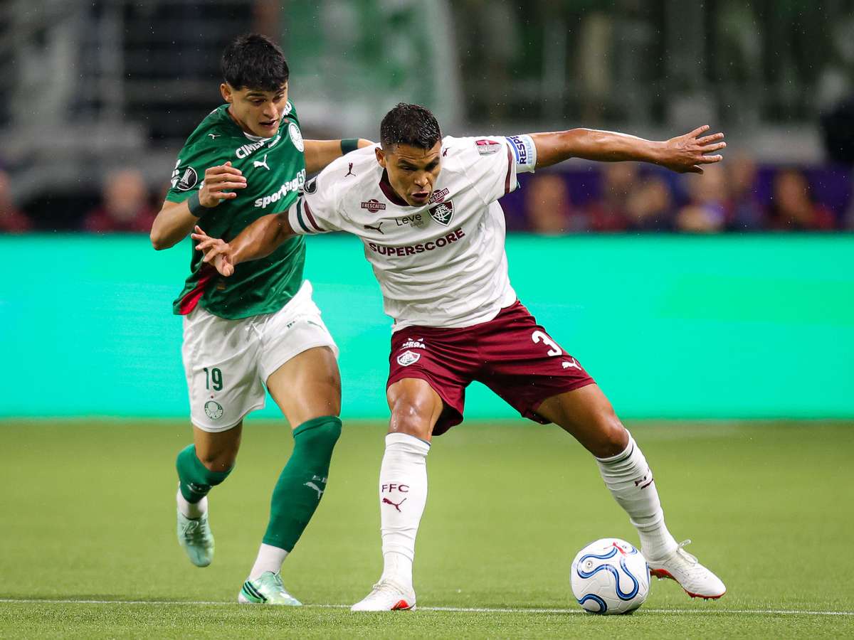 ‘Eu falhei de novo’: Thiago Silva desabafa após eliminação com o Fluminense e manda recado para a torcida