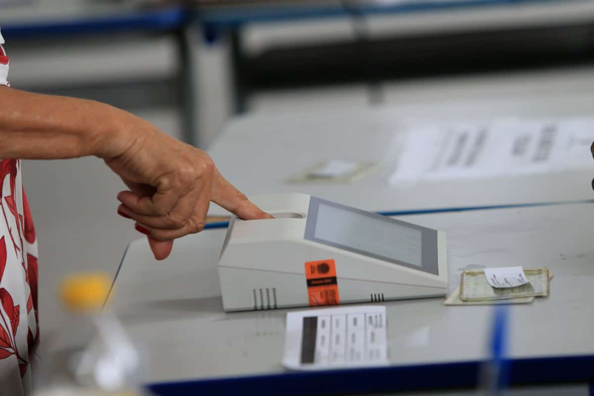 Eleições 2026: saiba se você pode votar sem cadastrar a biometria