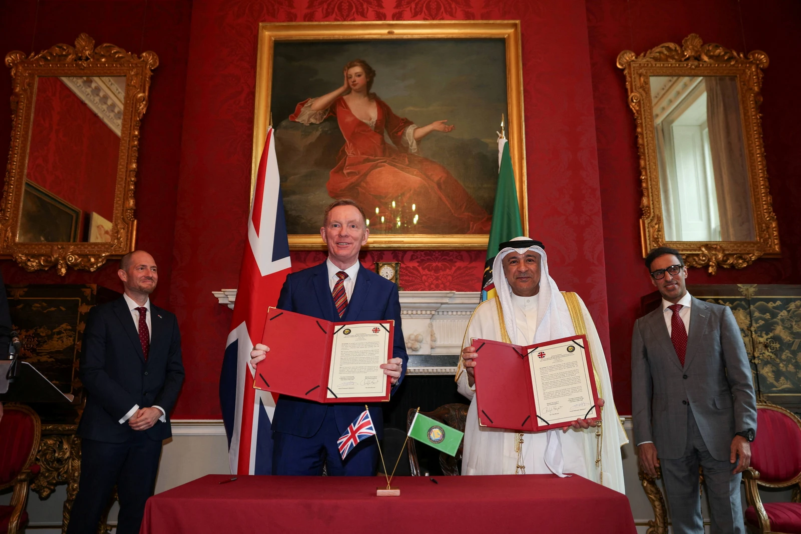 O PIF e a Humain, da EY, desenvolverão o primeiro serviço de terceirização nativo de IA da Arábia Saudita