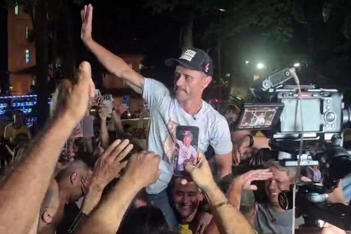 Cleitinho declara seu apoio a Flávio Bolsonaro no 2° turno