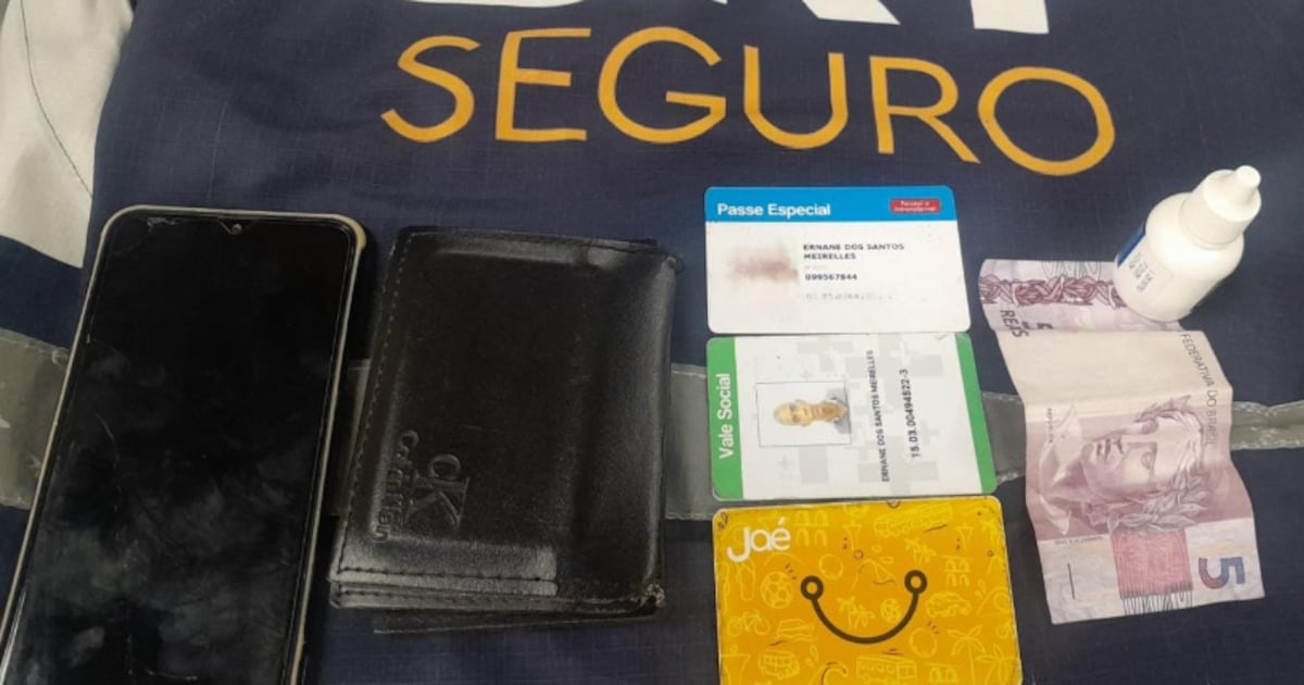 Homem é preso por venda ilegal de passagens com cartões de benefício no BRT em Madureira
